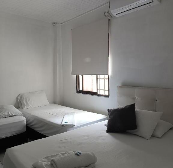 Номер Стандарт Трехместный, Riviera Central