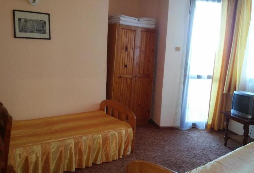 家庭间, Stefan Family