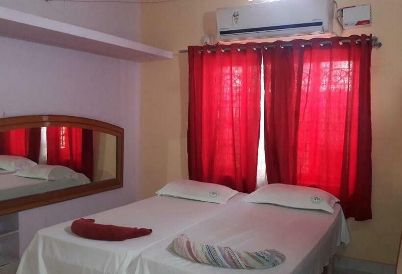 اتاق استاندارد, Gopi Guest House