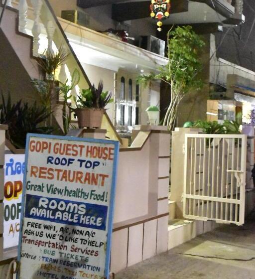 اتاق استاندارد, Gopi Guest House