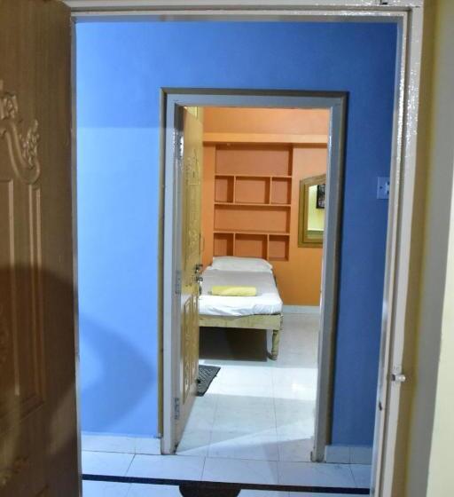 اتاق استاندارد, Gopi Guest House