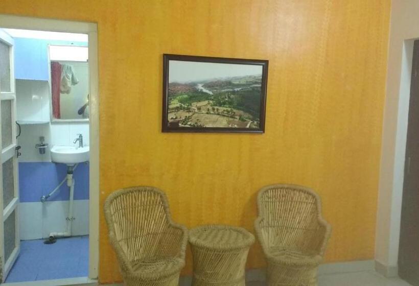标准间, Gopi Guest House