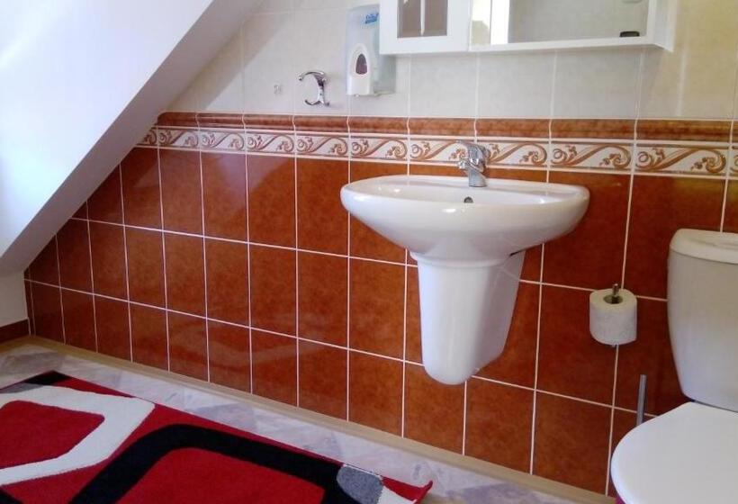 スタンダードトリプルルーム, Penzion Pod Boubínem