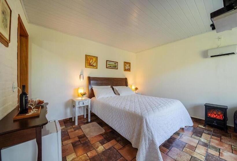 غرفة قياسية مزوَّدة بجاكوزي, Pousada Jardim Da Mantiqueira