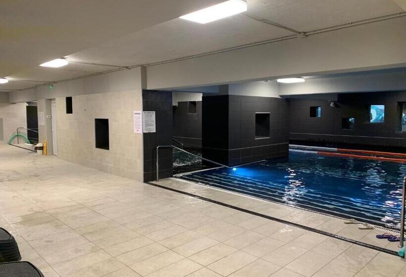 آپارتمان 2 خوابه, Upground Residence Apartments