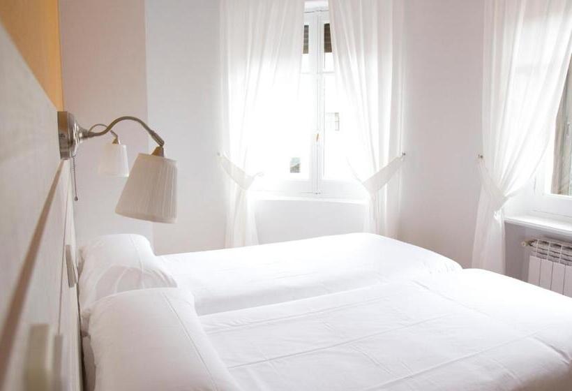 اتاق استاندارد, Hostal Boreal Mistral