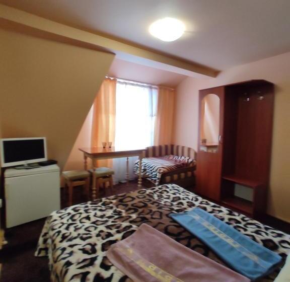 اتاق استاندارد, U Nazara