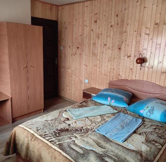 اتاق استاندارد, U Nazara