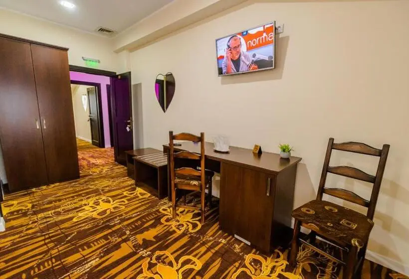 デラックスルーム, Hostel Parc