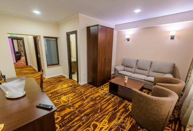 발코니가 있는 스위트, Hostel Parc