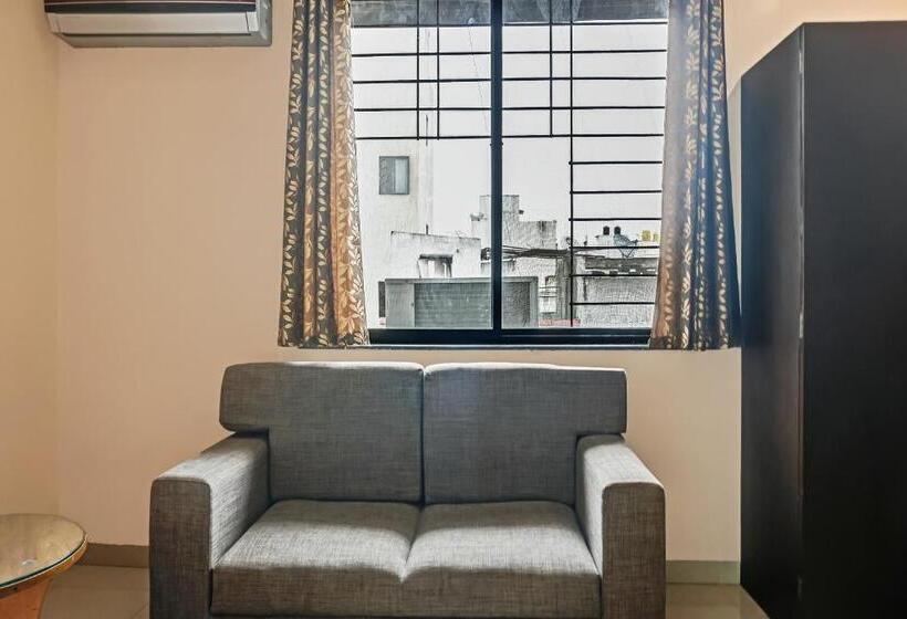 Standard Room, O Log Inn Plaza Near Eon It Park