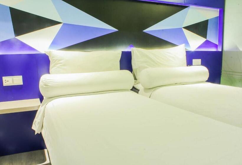 Номер Стандарт, Md 7 Hotel Cirebon