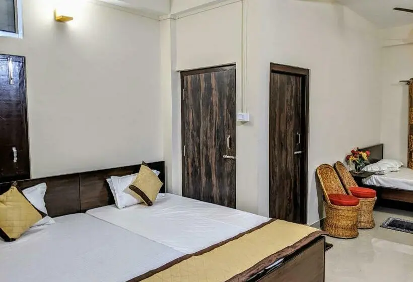 اتاق لوکس سه تخته, Townhouse   The Urban Inn