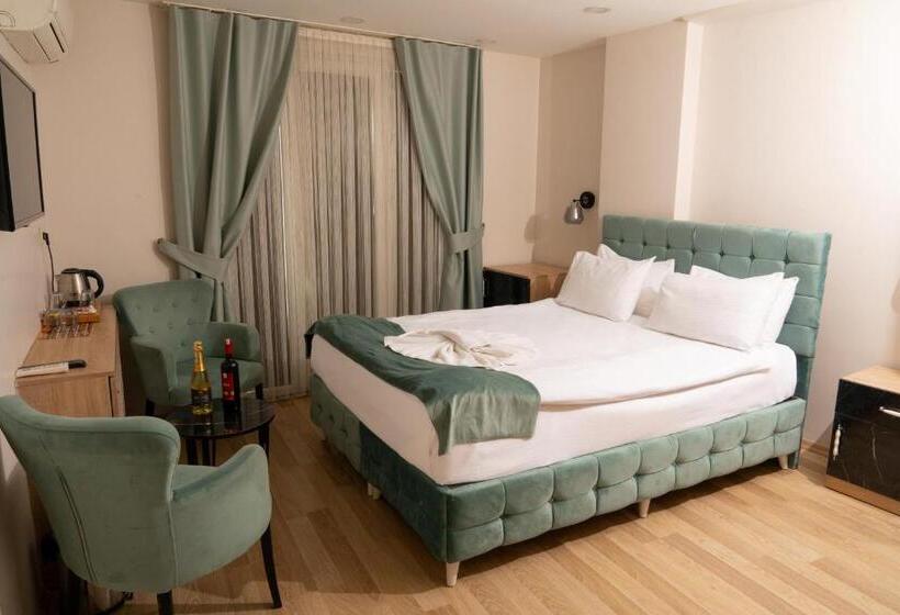 اتاق اکونومی, Loss