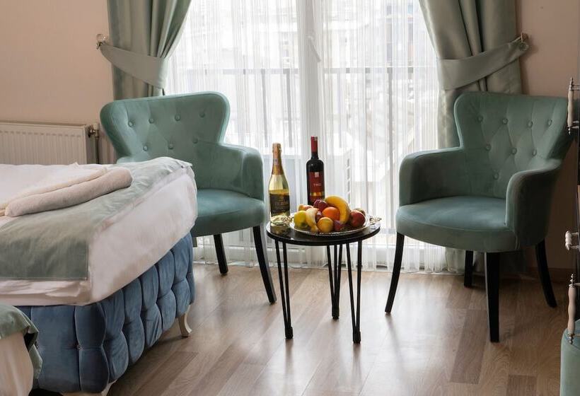 اتاق خانوادگی, Loss