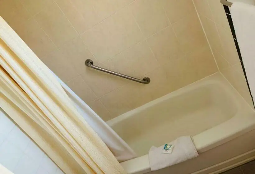 اتاق استاندارد, Bo Mark Motel