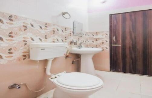 디럭스 트리플 룸, Oyo 74203 Sbs Royal Stays