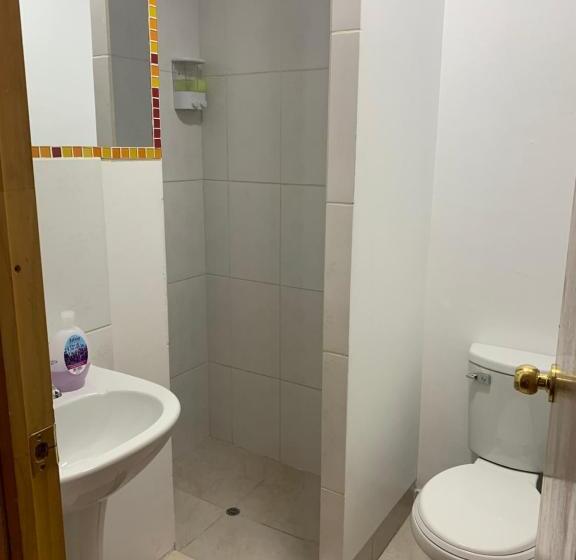 اتاق خانوادگی, Hostal Iria