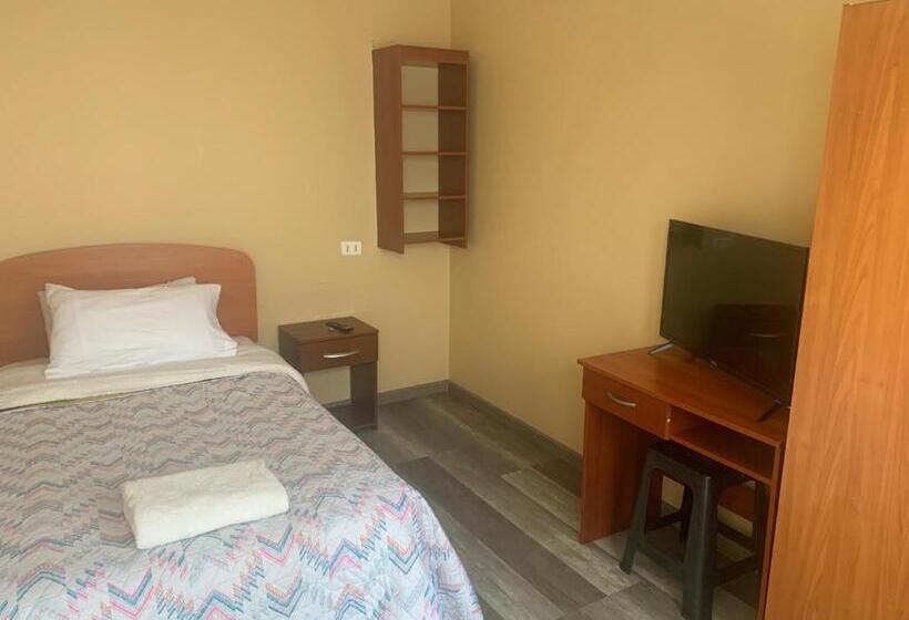 اتاق استاندارد یک تخته با سرویس بهداشتی مشترک, Hostal Iria