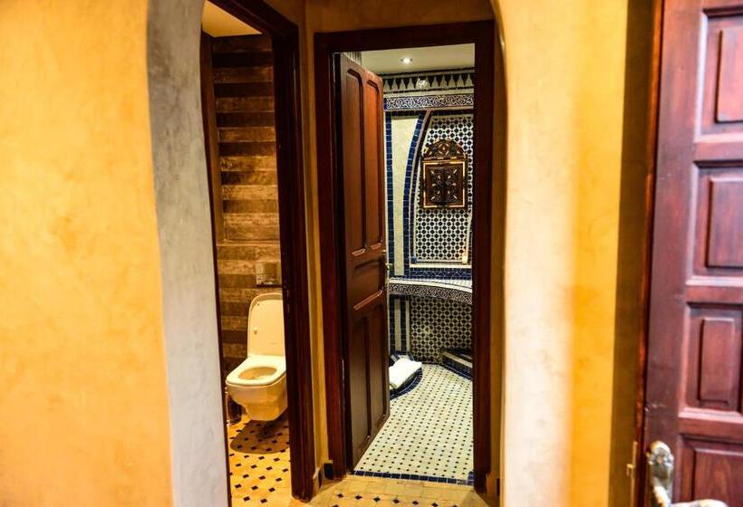 سوییت اجرایی, Riad Al Mazhar