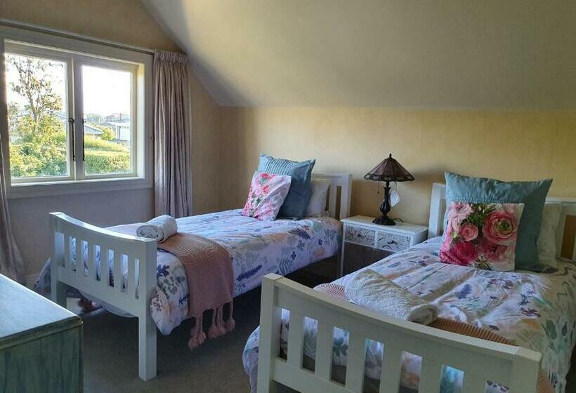 침실 2개 주택, Century House B & B Flatlette