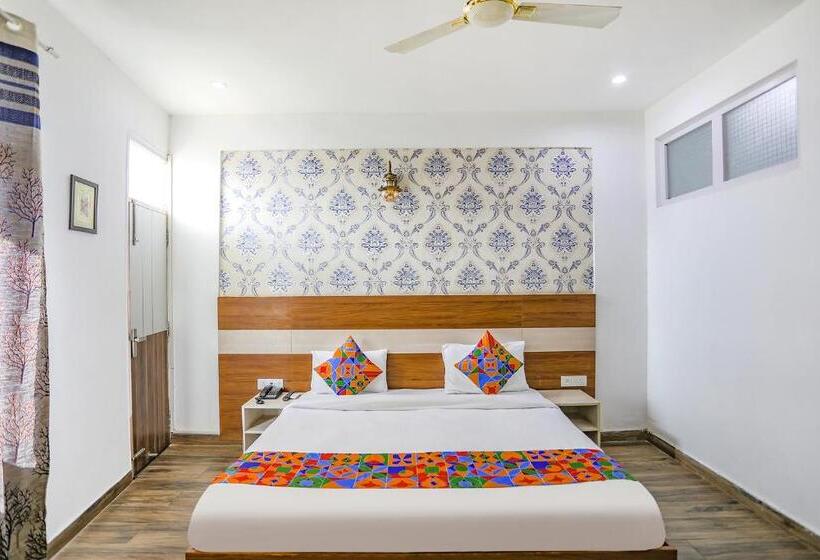 Номер Deluxe с Балконом, Fabhotel Aravali Suites