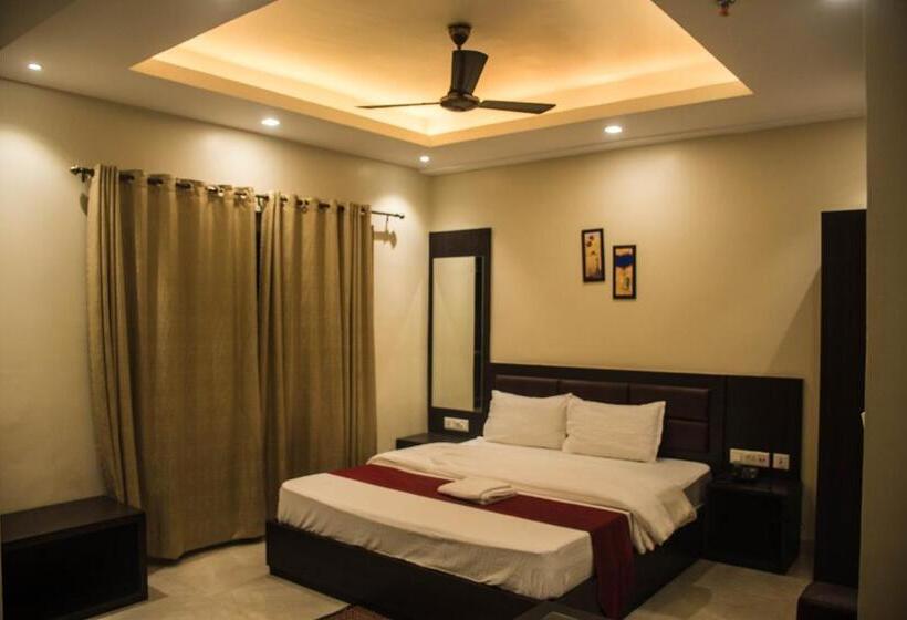 اتاق لوکس با چشم‌انداز دریا, Gc International