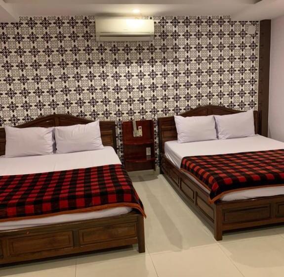 اتاق استاندارد, Hoang Yen Nhi