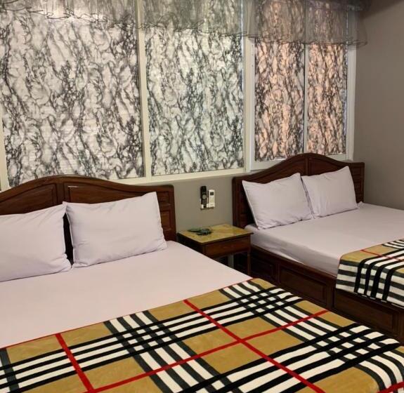 اتاق استاندارد, Hoang Yen Nhi