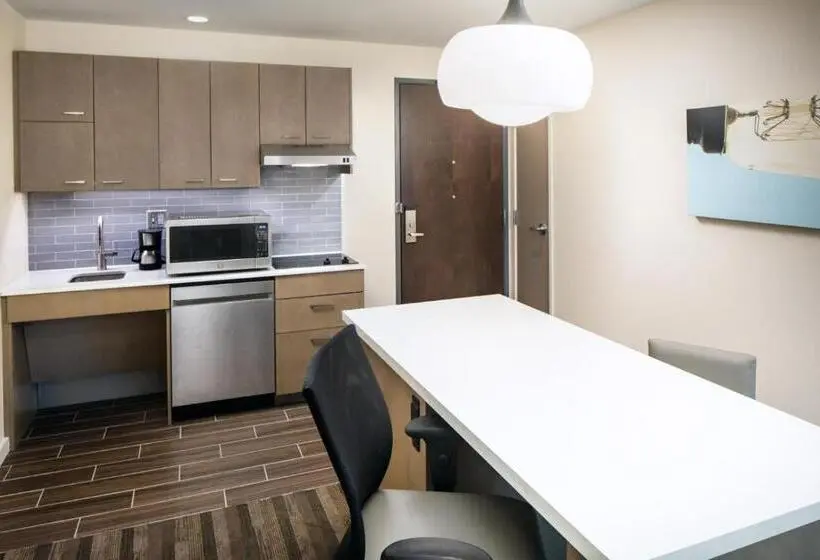 身障者適用キングサイズベッドルーム, Hyatt House Tallahassee Capitol University