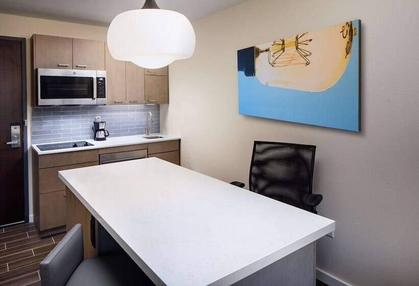 סוויטה, Hyatt House Tallahassee Capitol University