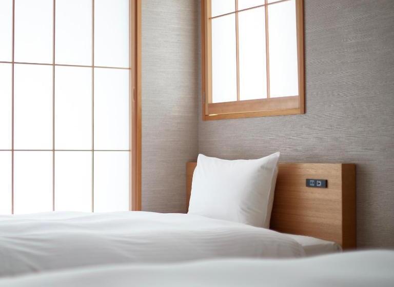 デラックスルーム, Kamakura