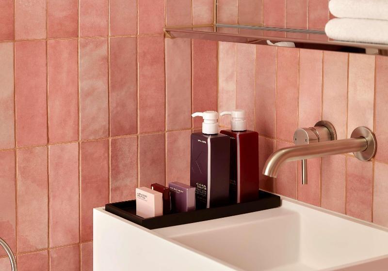 غرفة كلوب سرير كينج, Quincy Hotel Melbourne