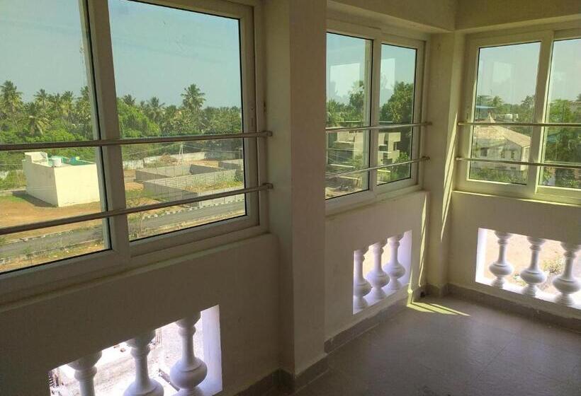 חדר משפחתי, Rani And Rani Residency