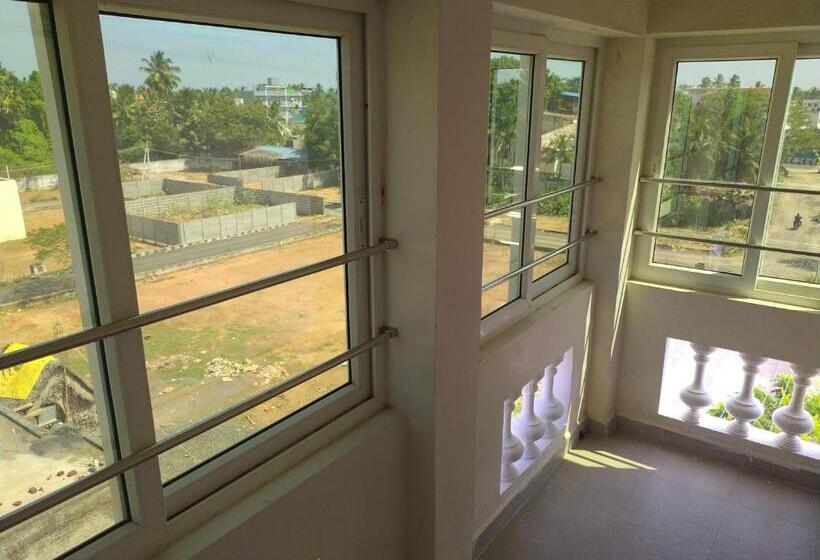 חדר משפחתי, Rani And Rani Residency