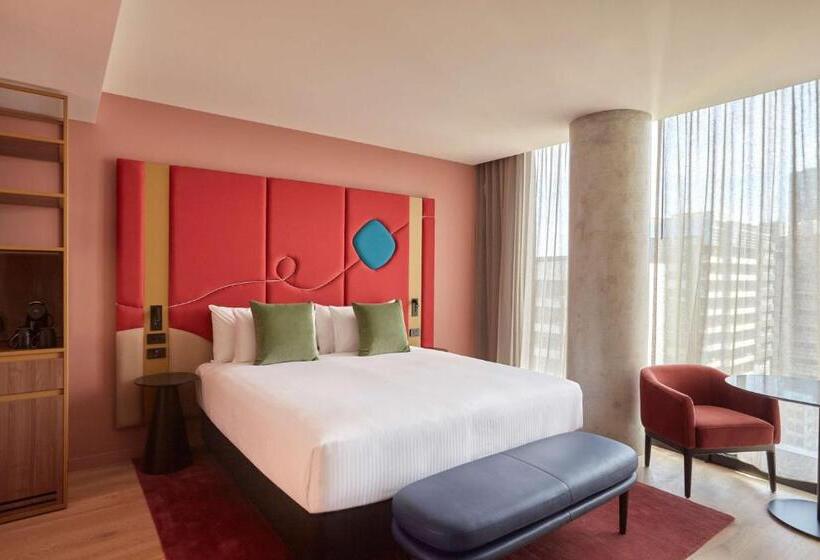 غرفة كلوب سرير كينج, Quincy Hotel Melbourne