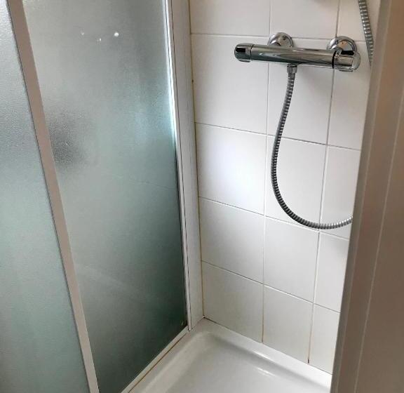 דירת שני חדרים, La Condaminoise