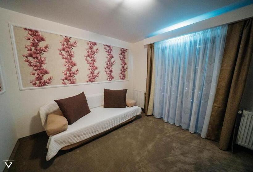 إستديو عائلى, Casa Carmen