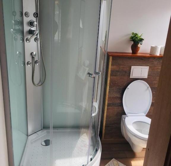 סטודיו משפחתי, Casa Carmen