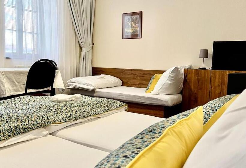 スタンダードトリプルルーム, Penzion A Kemp Koruna