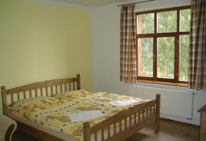 패밀리 룸, Penzion Pila