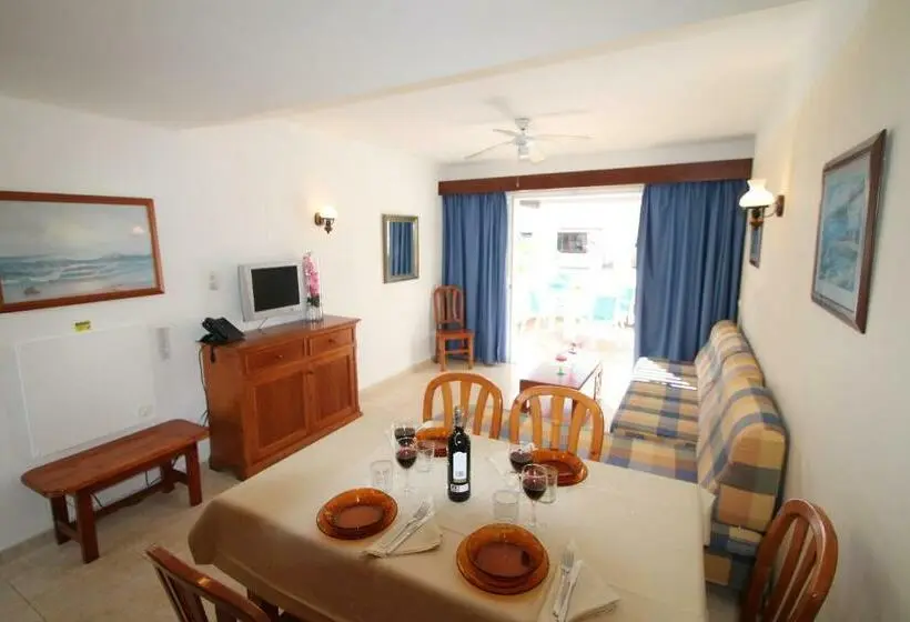 Huoneisto 2 Makuuhuonetta, Apartaments Talayot