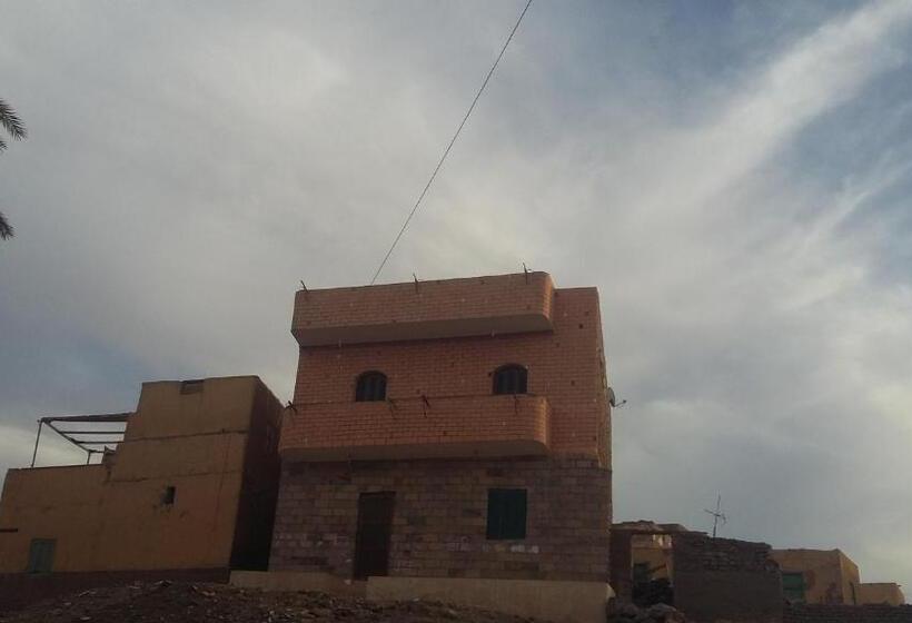 اتاق لوکس با تخت بزرگ, King Nubian Guest House