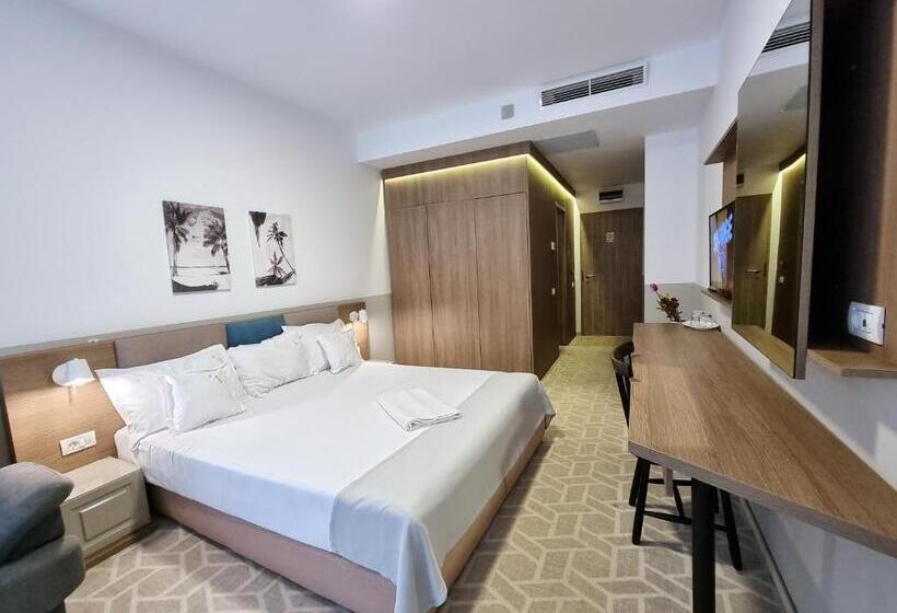 스탠다드 발코니 룸, Clas Mamaia Nord