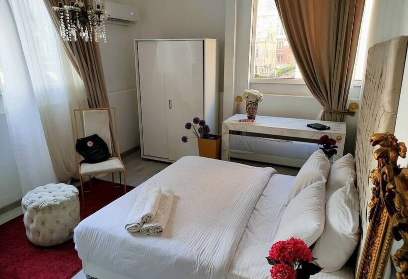 اتاق خانوادگی, Velvet