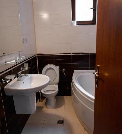 سوییت, Pensiunea Anotimpuri