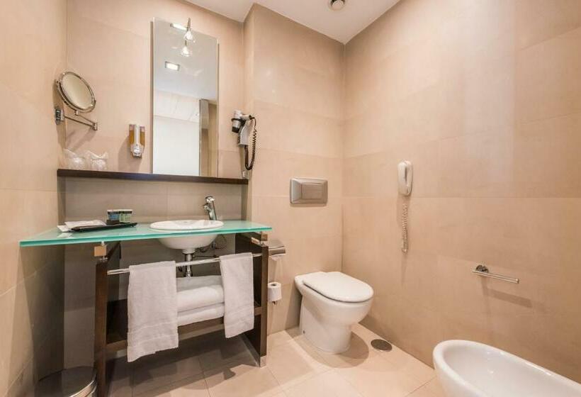 اتاق استاندارد, Mercader