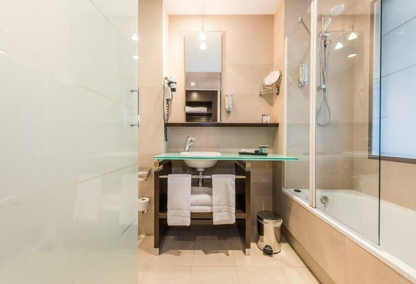 اتاق استاندارد, Mercader