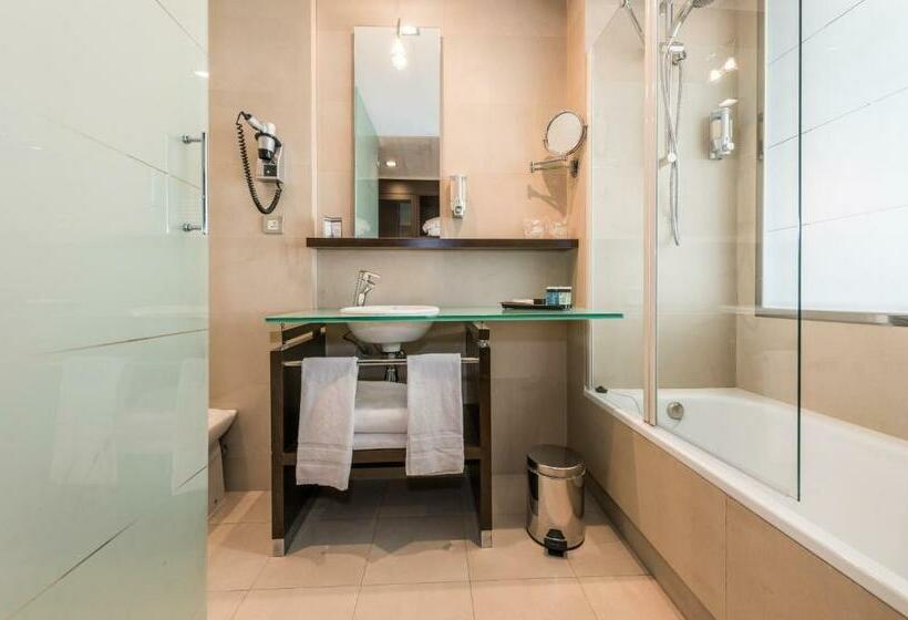 اتاق استاندارد, Mercader