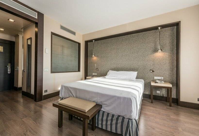 اتاق استاندارد, Mercader